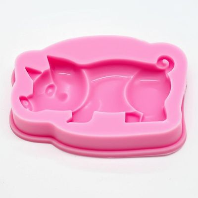 Easy To Clean Pink Pig Mould with 0.17 Cubic Volume for Multi-Purpose Use